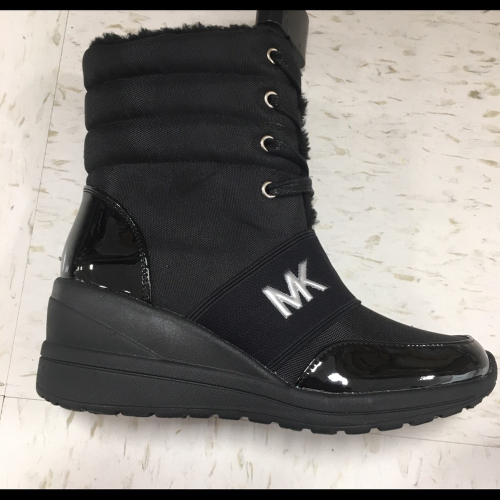 🖤Michael Kors Girls Black Winter Boots 🖤